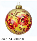 Golden Christmas ball with flowers highlighted on a white background, hand-painted. Стоковое AI-изображение, AI-художник Елена Зубкова / Фотобанк Лори