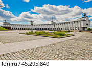 Здание Музея Победы в летний день. Парк Победы. Поклонная гора. Москва. Россия (2024 год). Редакционное фото, фотограф E. O. / Фотобанк Лори