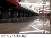 Интерьер станции метро Стахановская в Москве (2022 год). Стоковое фото, фотограф Александр Кузнецов / Фотобанк Лори