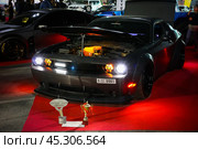 Dodge Challenger (2018 год). Редакционное фото, фотограф Art Konovalov / Фотобанк Лори