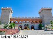 RD Wine Castle, Mui Ne, Vietnam (2013 год). Редакционное фото, фотограф Александр Подшивалов / Фотобанк Лори