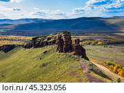 Хакасия, горная гряда Сундуки, Белый Июс (2019 год). Редакционное фото, фотограф Александр Галинский / Фотобанк Лори