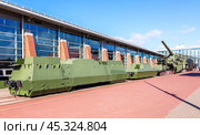 Armoured wagon and Superheavy railway artillery cannon of TM-3-12 (1938) Редакционное фото, фотограф FotograFF / Фотобанк Лори