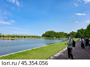 Петергоф. Сад Венеры и Большой Марлинский пруд (2023 год). Редакционное фото, фотограф Александр Тараканов / Фотобанк Лори