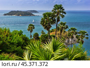 Cape is a mountain of rock in Phuket, Thailand (2013 год). Стоковое фото, фотограф Олег Жуков / Фотобанк Лори
