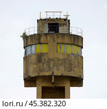 Водонапорная башня завода «Красный гвоздильщик». Санкт-Петербург, :25-я линия Васильевского острова, 6 корпус 1 (2019 год). Стоковое фото, фотограф Алексей Иванов / Фотобанк Лори