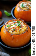 Вкусные фиори ди цукка с расплавленной моцареллой для весенних закусок. Стоковое AI-изображение, AI-художник ФотоИнтеллект / Фотобанк Лори