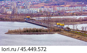 Top view of the city of Togliatti and the Zhigulevskaya hydroelectric station. Стоковое фото, фотограф Акиньшин Владимир / Фотобанк Лори