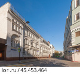 Бывшее здание Пятницкого попечительства о бедных. 3-й Монетчиковский пер., 4, Москва. Стоковое фото, фотограф Владимир Чинин / Фотобанк Лори