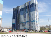 Застройка ЛСР, Новая Охта, аллея Евгения Шварца, 11, Санкт-Петербург. LSR Development, Novaya Okhta, Yevgeny Shvarts Avenue, 11, Saint Petersburg. (2024 год). Редакционное фото, фотограф Юрий Пуликов / Фотобанк Лори