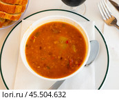 Portion of sopa de lentejas, Spanish lentil soup. Стоковое фото, фотограф Яков Филимонов / Фотобанк Лори