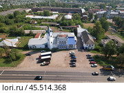 Особняк купца Вахрушева в поселке Вахруши, Кировская область. Вид сверху (2022 год). Редакционное фото, фотограф Владислав Самошкин / Фотобанк Лори