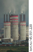 Oil and gas refinery plant. Стоковое видео, видеограф Михаил Коханчиков / Фотобанк Лори