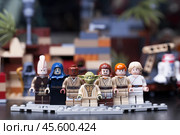 RUSSIA, May 16, 2018. Constructor Lego Star Wars. Jedi, Members of the High Council, Mace Windu, Yoda, Obi-Wan Kenobi, Ki-Adi-Mundi, Qui-Gon Jinn. Редакционное фото, фотограф Андрей Аркуша / Фотобанк Лори