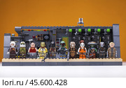 RUSSIA, SAMARA, FEBRUARY 15, 2020 - Lego Team of Famous Bounty Hunters Star Wars Characters. Редакционное фото, фотограф Андрей Аркуша / Фотобанк Лори