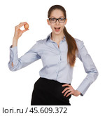 Surprised girl with chicken egg on a white background. Стоковое фото, фотограф Дмитрий Киселёв / Фотобанк Лори