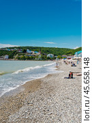 Черное море, Краснодарский край, Туапсинский район, Бухта Михайловская, пляж , (2021 год). Стоковое фото, фотограф Александр Циликин / Фотобанк Лори