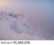 Harsh dawn rock Polyud. Perm region. Стоковое фото, фотограф Саблин Станислав / Фотобанк Лори