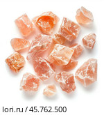 Himalayan pink salt crystals forming an array on white background. Стоковое AI-изображение, AI-художник Иван Рябоконь / Фотобанк Лори