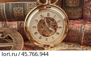 Vintage pocket watch. Vintage background Concept of time history. Стоковое видео, видеограф Андрей Армягов / Фотобанк Лори