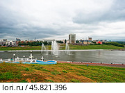 Чебоксарский залив. Город Чебоксары (2024 год). Редакционное фото, фотограф Макаров Алексей / Фотобанк Лори