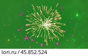 Fireworks on green screen background. Vibrant Colorful holiday firecracker animated on green backdrop. Firework animation. Frame Template. Chroma key. Motion graphics. Creative video clip for overlay. Стоковое AI-видео, аниматор Марина Демидюк / Фотобанк Лори