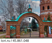 Святые ворота Церковь Покрова Пресвятой Богородицы в Черкизово (2022 год). Стоковое фото, фотограф Владимир Моторин / Фотобанк Лори