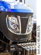Lovol 904 agricultural wheeled tractor. Lovol is a chinese brand of tractors and farm equipment (2022 год). Редакционное фото, фотограф FotograFF / Фотобанк Лори