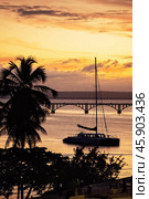 Beautiful sunset in Samana Bay. Стоковое фото, фотограф Oriole Gin / Фотобанк Лори