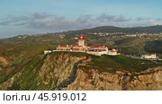 Aerial view of lighthouse at Cape Roca in Portugal (2019 год). Стоковое видео, видеограф Михаил Коханчиков / Фотобанк Лори
