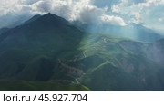 Mountain landscape with sun rays. Стоковое видео, видеограф Михаил Коханчиков / Фотобанк Лори