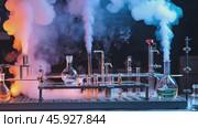 Chemical reaction releasing colorful smoke in laboratory setting. Стоковое AI-видео, аниматор Юрий Поздников / Фотобанк Лори