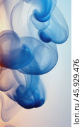 Elegant blue smoke gracefully unfolding on white backdrop. Стоковое AI-видео, аниматор Юрий Поздников / Фотобанк Лори