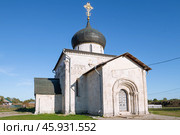 Средневековый собор Георгия Победоносца (1230-1234 гг) крупным планом солнечным сентябрьским днем. Юрьев-Польский. Стоковое фото, фотограф Виктор Карасев / Фотобанк Лори