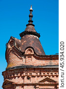 Угловая башня старинной городской усадьбы  в Астрахани (2015 год). Стоковое фото, фотограф Павел Просянов / Фотобанк Лори