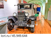 Военный грузовик ГАЗ-ММ СССР 1940-х годов на базе Ford Model AA в национальном музее Республики Татарстан (2024 год). Редакционное фото, фотограф Александр Тараканов / Фотобанк Лори