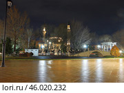Крым, Евпатория, курорт, набережная, мокрый гранит после дождя, соборная мечеть Джума-Джами, сквер, архитектура. Стоковое фото, фотограф Андрей Макаренко / Фотобанк Лори