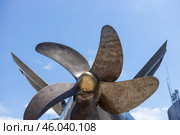 boat propeller on blue sky background. Стоковое фото, фотограф Margarita Davchenko / Фотобанк Лори