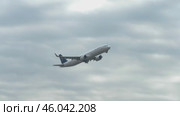 Plane of Air Astana taking off at Almaty airport (2024 год). Редакционное видео, видеограф Игорь Жоров / Фотобанк Лори