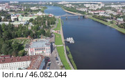 Bird's eye view of Volga and waterfront of Tver. Savior Transfiguration Cathedral seen from above. Стоковое видео, видеограф Яков Филимонов / Фотобанк Лори