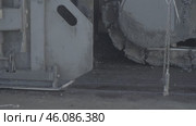 Road construction, asphalt laying, black mixture, equipment строительство дороги, укладка асфальта, черная смесь, техника. Стоковое видео, видеограф Опока Алексей / Фотобанк Лори
