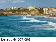 Waves on the beach in Biarritz, France (2018 год). Стоковое фото, фотограф Boris Breytman / Фотобанк Лори