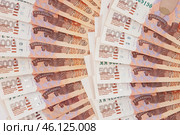 Денежный фон из пятитысячных купюр веер / Money background of five thousand dollar bills fan. Стоковое фото, фотограф Петроченко Мария Петровна / Фотобанк Лори