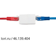 Сетевой шнур, патчкорд кабель на белом фоне. Network cable with RJ45. Стоковое фото, фотограф Татьяна Д / Фотобанк Лори