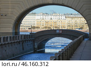 Эрмитажный мост в Санкт-Петербурге (2015 год). Стоковое фото, фотограф Александр Алексеев / Фотобанк Лори
