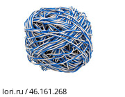 Двухцветный скрученный кроссировочный провод на белом фоне. Multicolor telecommunication network cables isolated on white. Стоковое фото, фотограф Татьяна Д / Фотобанк Лори