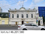 Город Екатеринбург, улица 8 Марта, дом 23 (Бывшее здание лавки мещанина Рязанова И.Д. (2024 год). Стоковое фото, фотограф Александр Тараканов / Фотобанк Лори