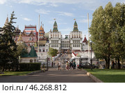 Москва. Измайловский кремль. Главный вход (2024 год). Редакционное фото, фотограф Evgenia Shevardina / Фотобанк Лори