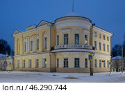 Великий Устюг. Детский музейный центр. Вечерний вид. Редакционное фото, фотограф Литвяк Игорь / Фотобанк Лори