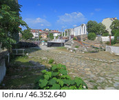 Stara Zagora, Bulgaria. July 23, 2024.City center.View of the stage of the summer opera theater at the site of the historical forum of Augustus Trajan. Редакционное фото, фотограф Мария Фетисова / Фотобанк Лори